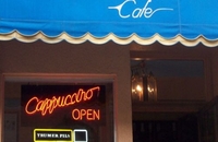 Roxanne Cafe